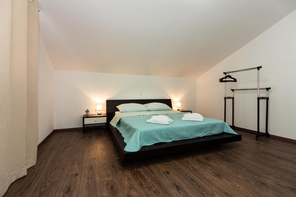 Apartment Villa Rina- Heated Salt Water Pool Kaštela Eksteriør bilde